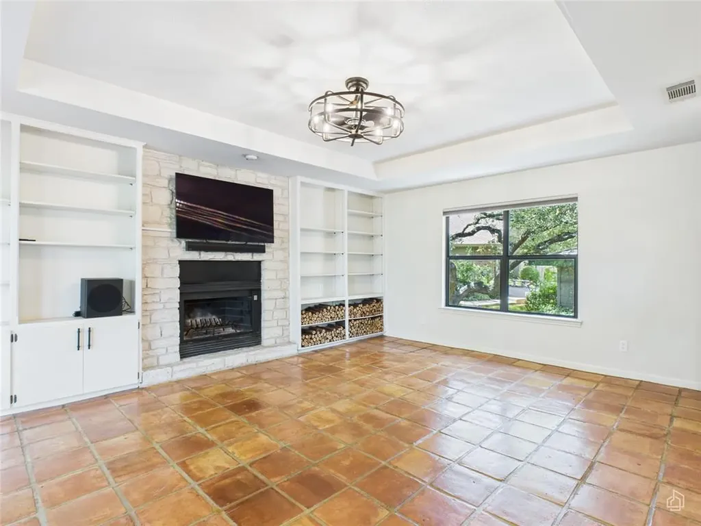 6401 Cascada Drive Austin TX 78750
