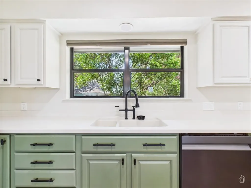 6401 Cascada Drive Austin TX 78750