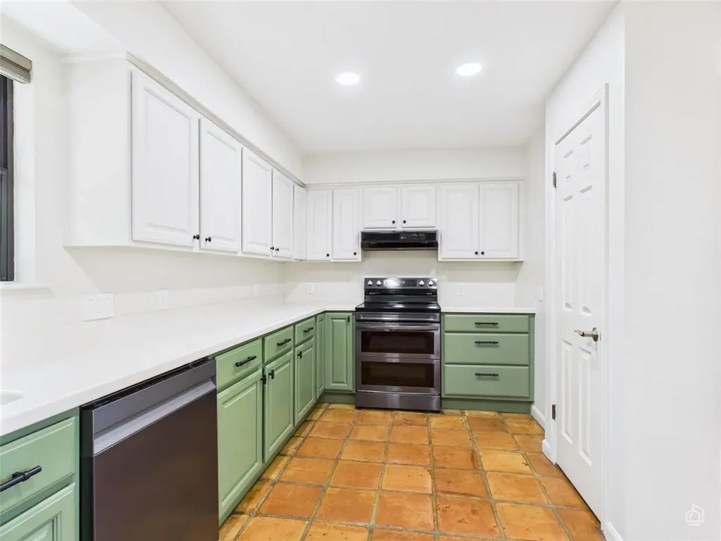 6401 Cascada Drive Austin TX 78750