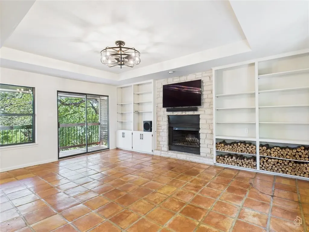 6401 Cascada Drive Austin TX 78750