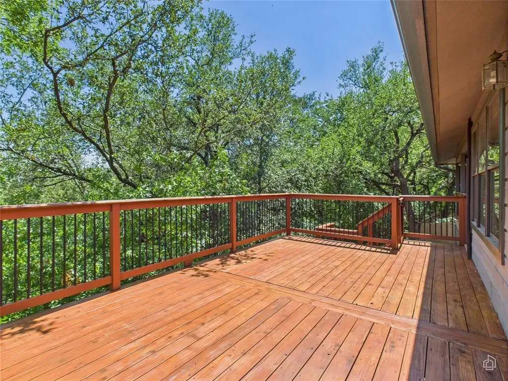 6401 Cascada Drive Austin TX 78750