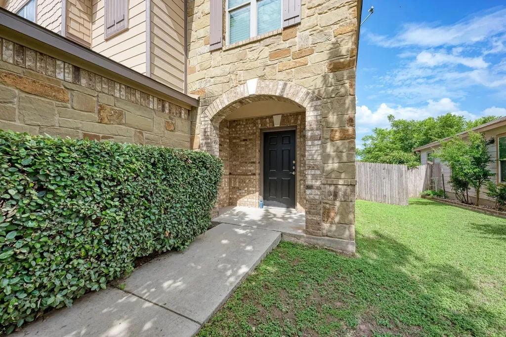 9009 Stambourne Street Austin TX 78747