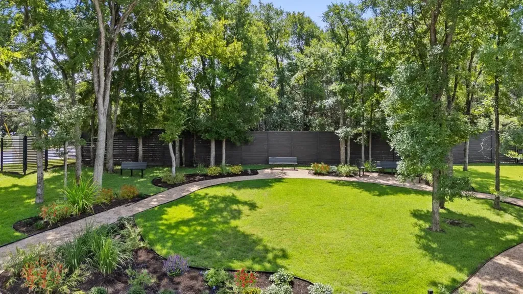 4916 Meller Gardens Austin TX 78741