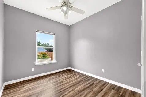 1100 Mira Loma Lane San Marcos TX 78666