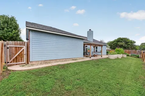 1100 Mira Loma Lane San Marcos TX 78666