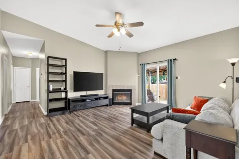 1100 Mira Loma Lane San Marcos TX 78666