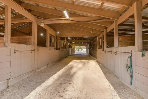 1005 County Road 414 Spicewood TX 78669