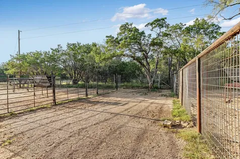 1005 County Road 414 Spicewood TX 78669