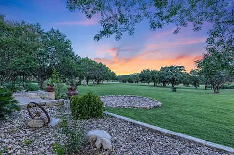 1005 County Road 414 Spicewood TX 78669