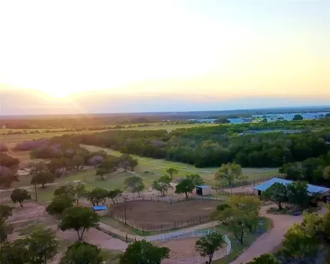 1005 County Road 414 Spicewood TX 78669