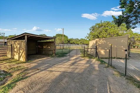 1005 County Road 414 Spicewood TX 78669