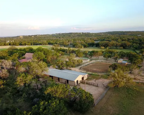1005 County Road 414 Spicewood TX 78669