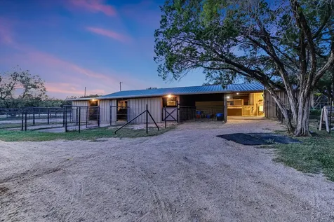 1005 County Road 414 Spicewood TX 78669