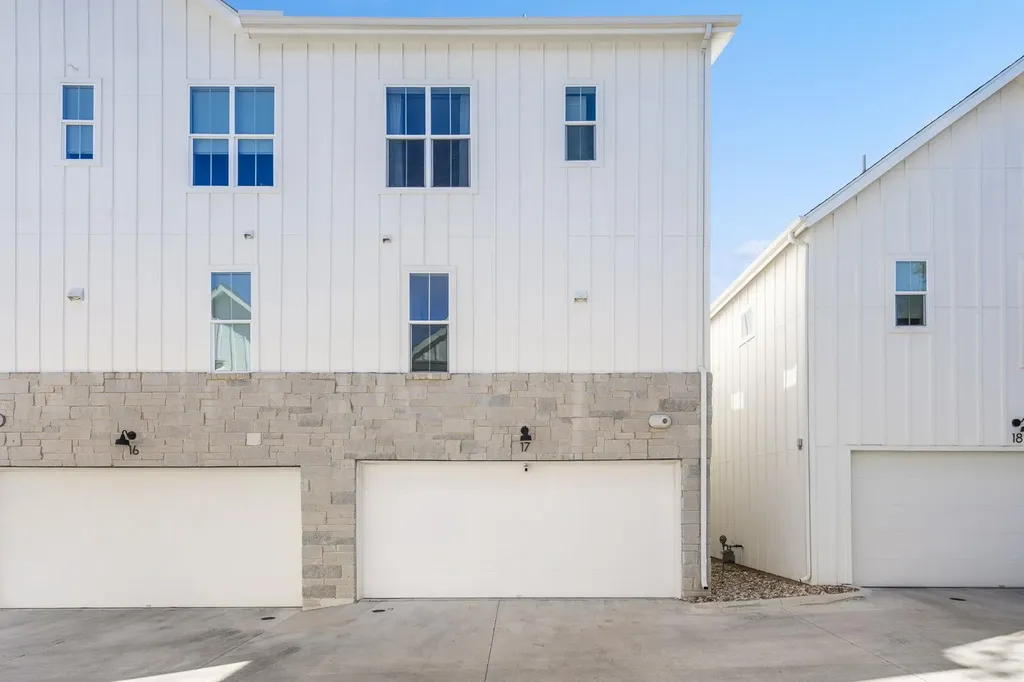 2624 Metcalfe Road Austin TX 78741