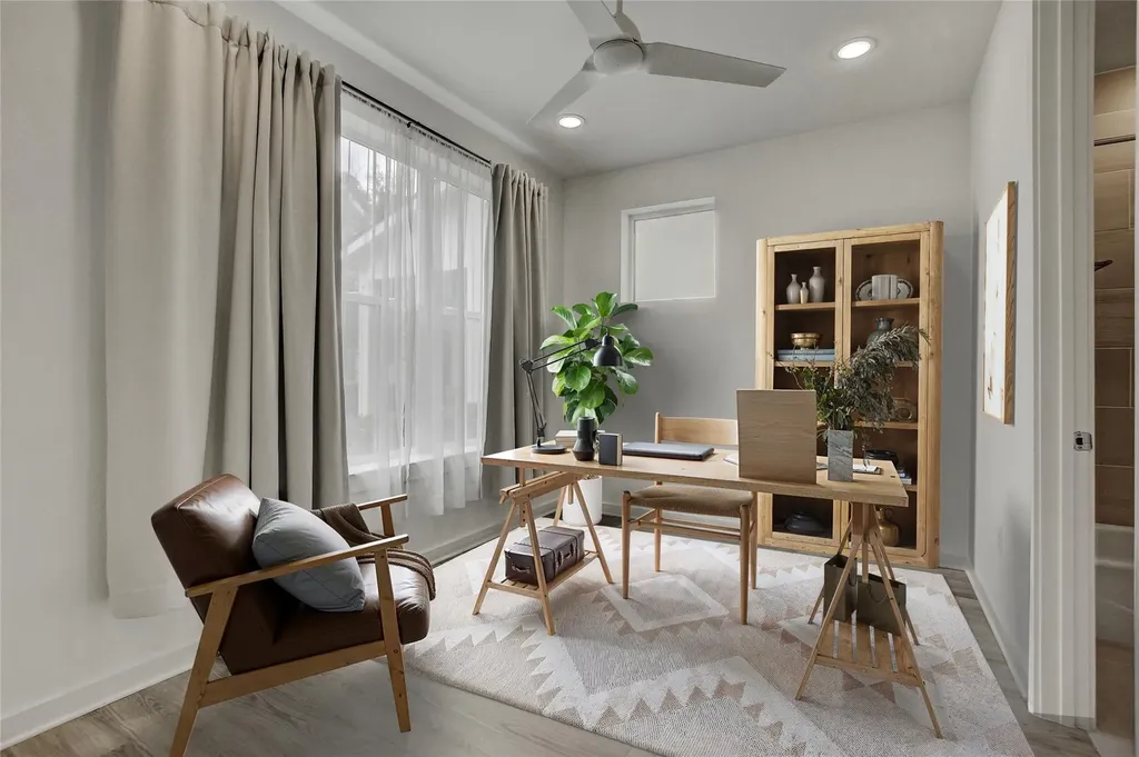2624 Metcalfe Road Austin TX 78741
