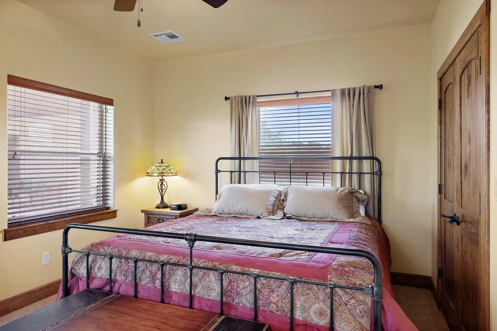 304 Hi Ridge Horseshoe Bay TX 78657