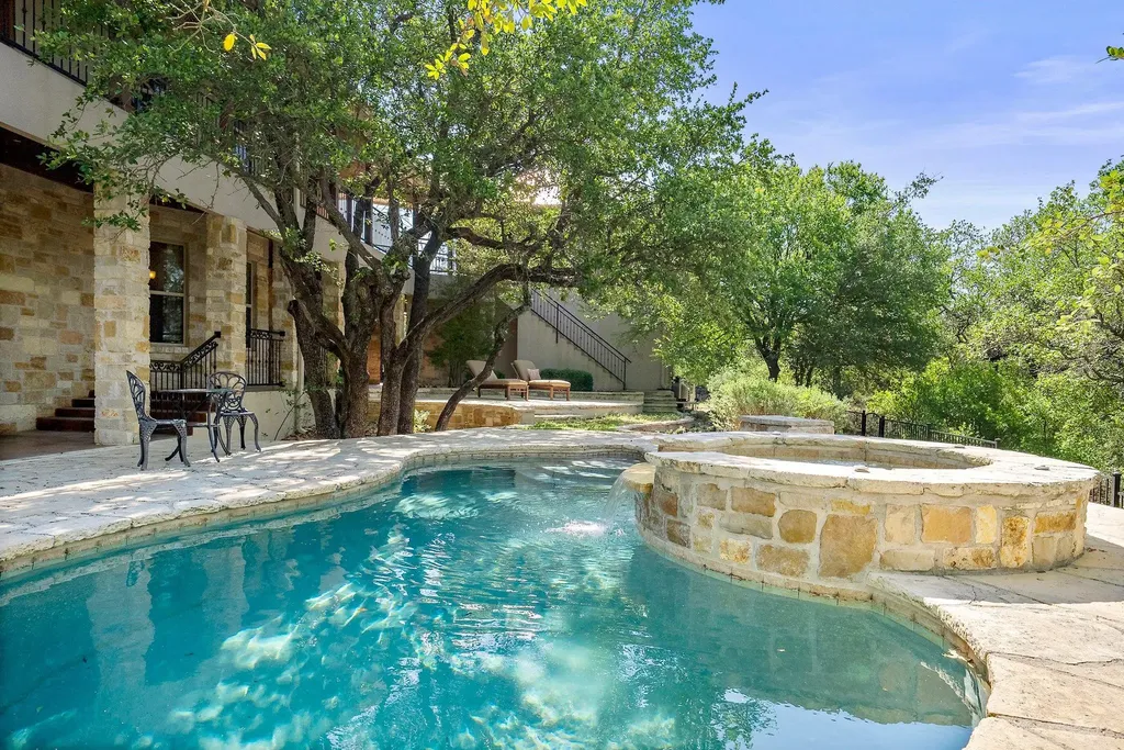 304 Hi Ridge Horseshoe Bay TX 78657