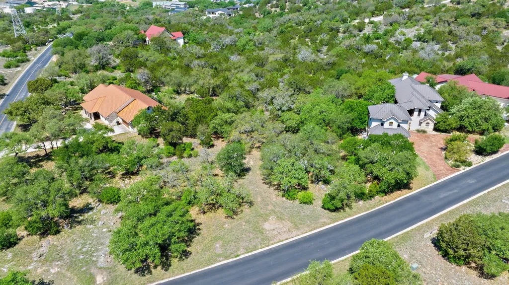 304 Hi Ridge Horseshoe Bay TX 78657