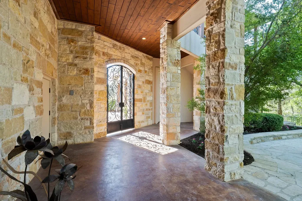 304 Hi Ridge Horseshoe Bay TX 78657