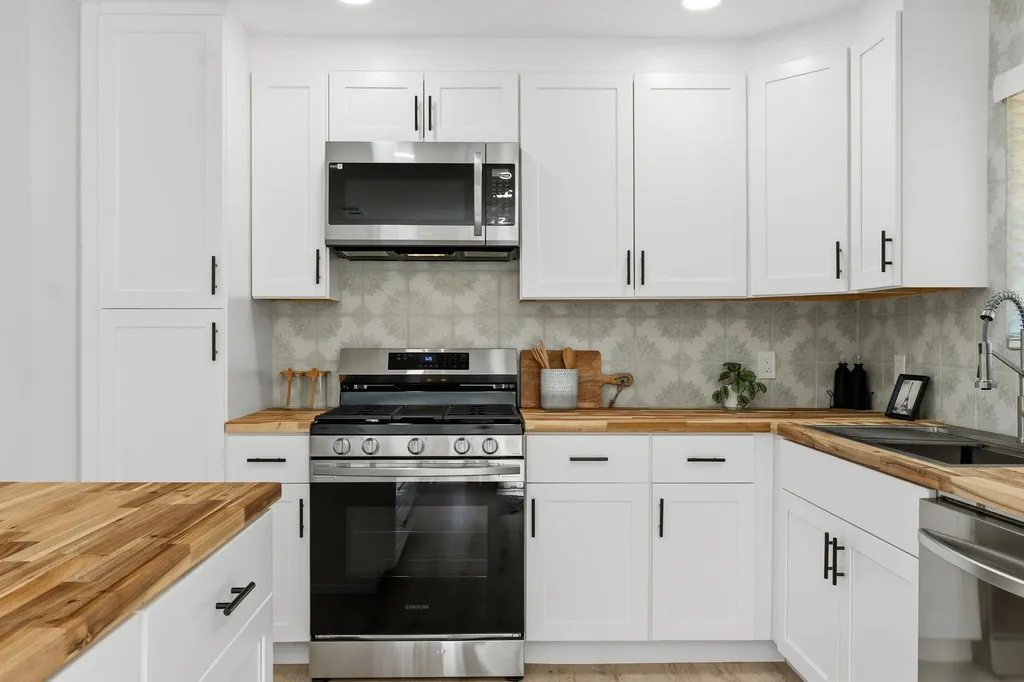 4802 Brighton Road Austin TX 78745