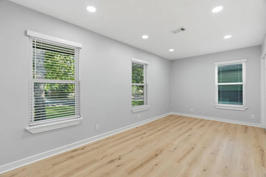 4802 Brighton Road Austin TX 78745