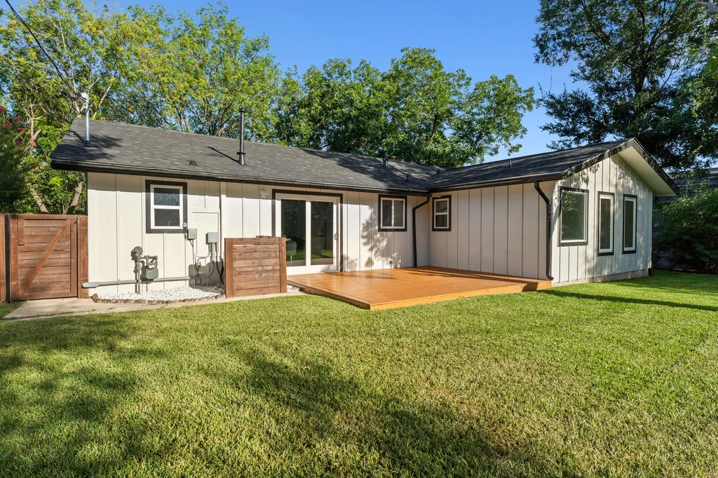 4802 Brighton Road Austin TX 78745