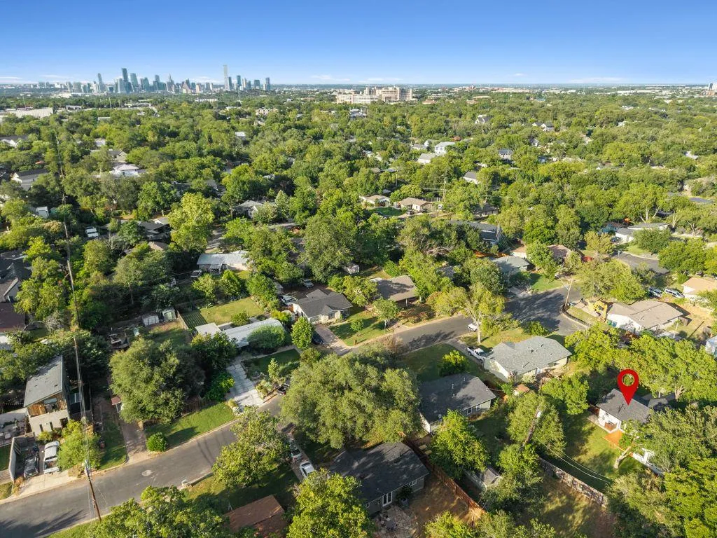 4802 Brighton Road Austin TX 78745