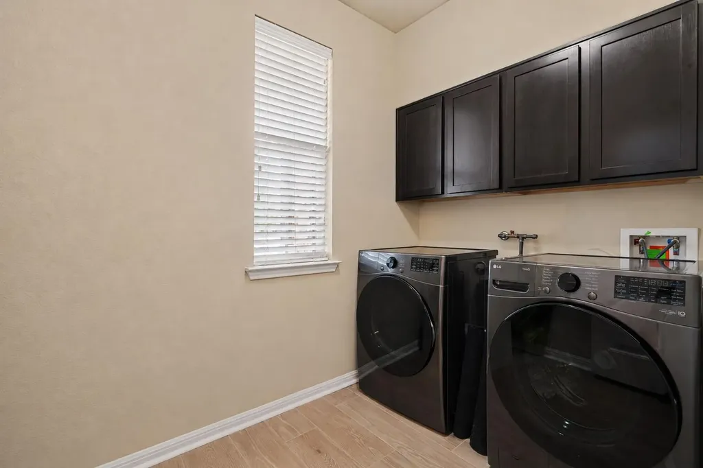 216 Arrezo Lane Georgetown TX 78628