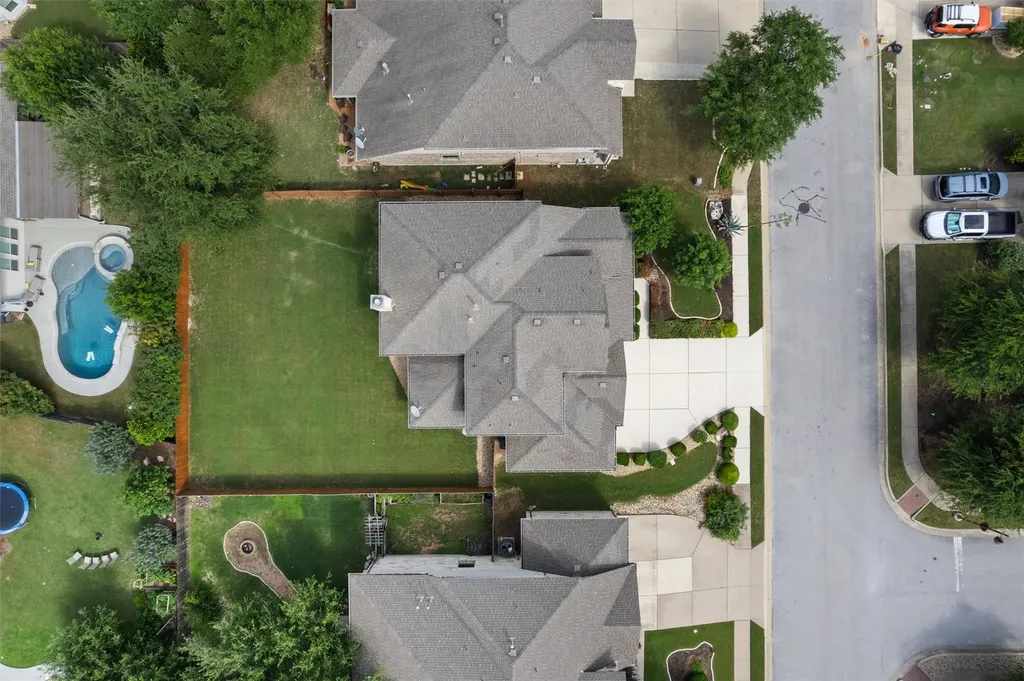 216 Arrezo Lane Georgetown TX 78628