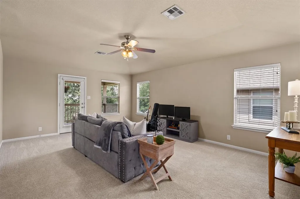 216 Arrezo Lane Georgetown TX 78628