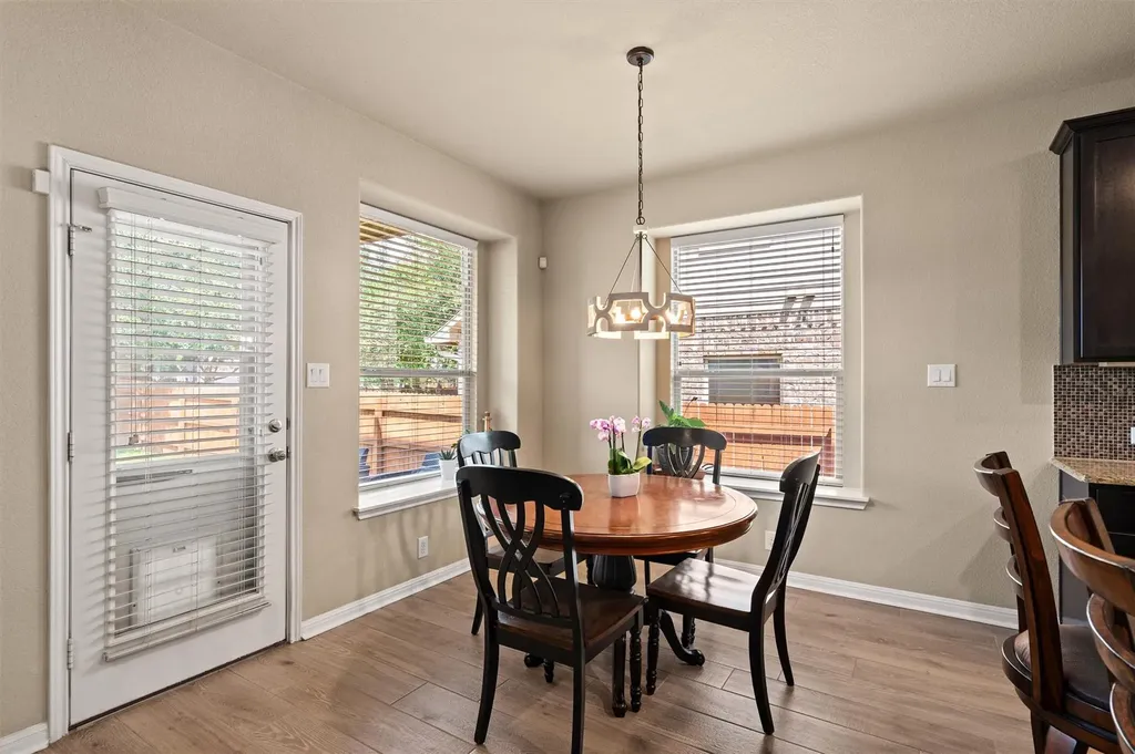 216 Arrezo Lane Georgetown TX 78628