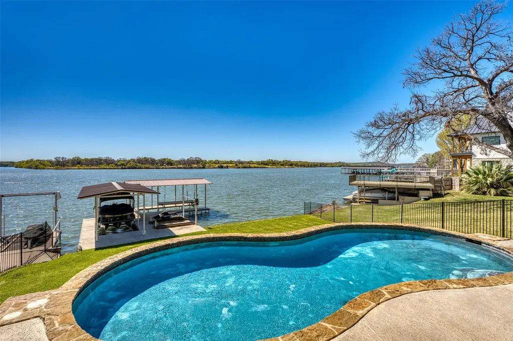 517 Reynolds Street Kingsland TX 78639