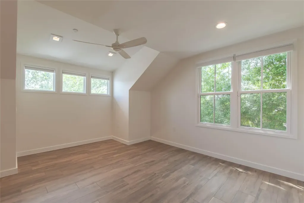 5805 Chesterfield Avenue Austin TX 78752