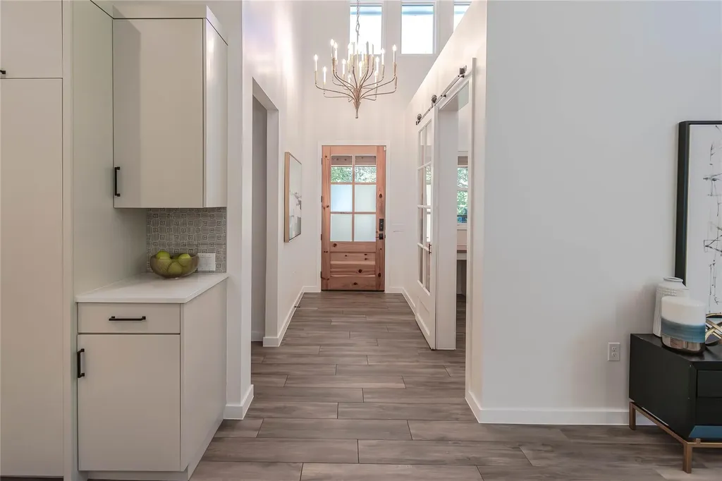 5805 Chesterfield Avenue Austin TX 78752