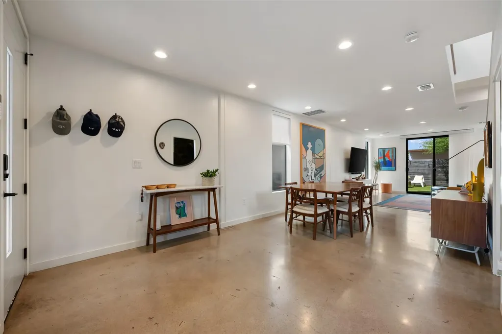 1114 E 3rd Street Austin TX 78702