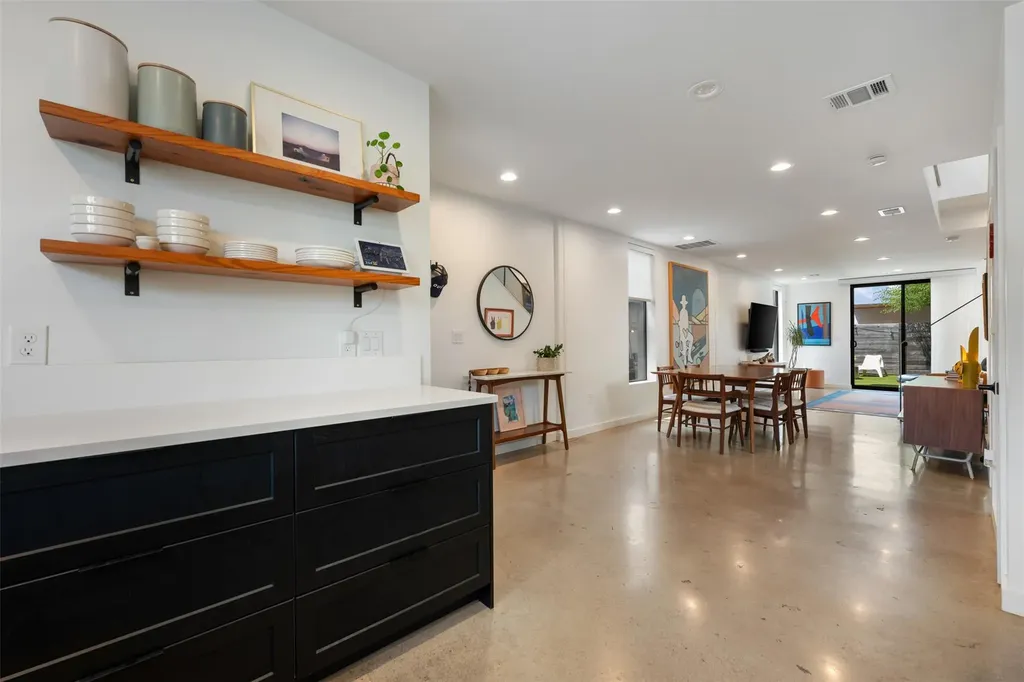 1114 E 3rd Street Austin TX 78702