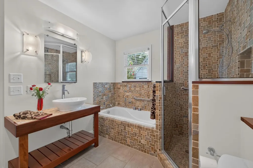 4616 Sinclair Avenue Austin TX 78756