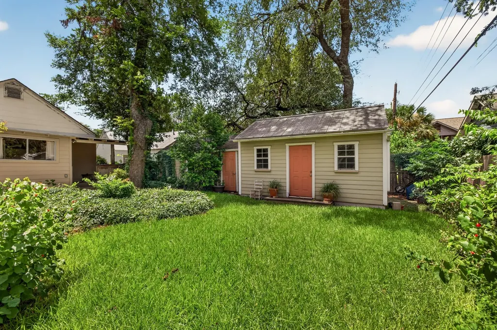 4616 Sinclair Avenue Austin TX 78756