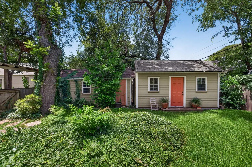 4616 Sinclair Avenue Austin TX 78756