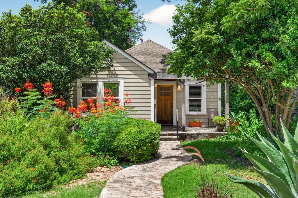 4616 Sinclair Avenue Austin TX 78756