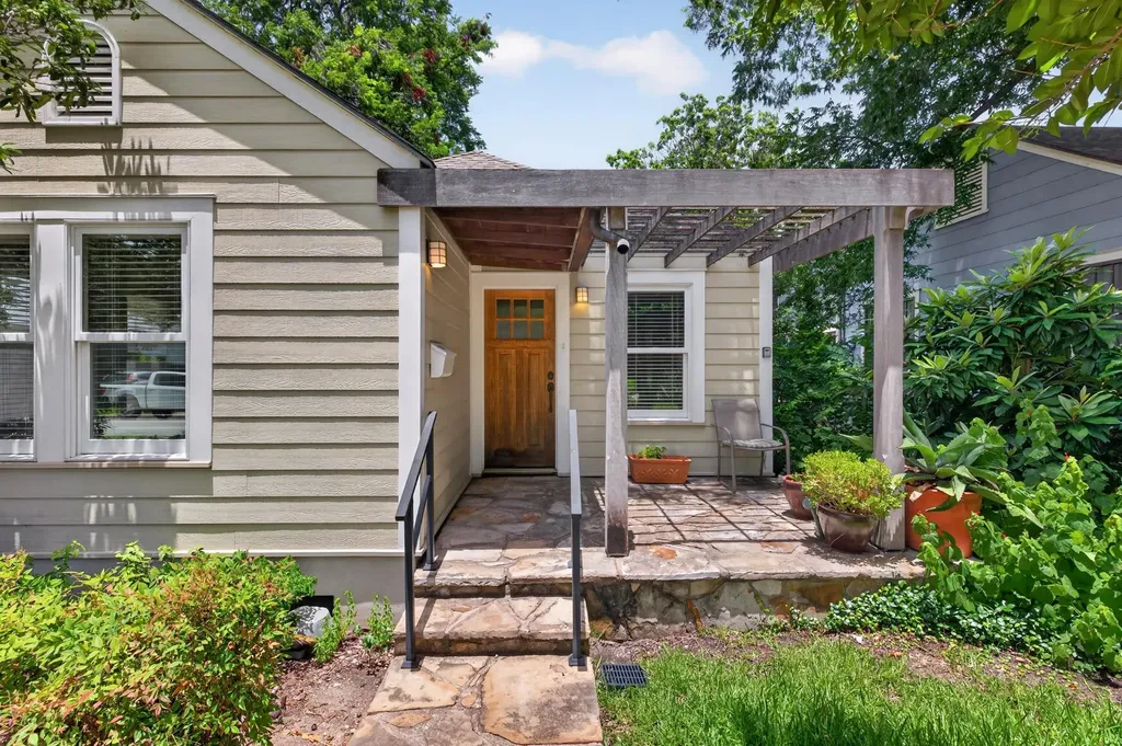 4616 Sinclair Avenue Austin TX 78756