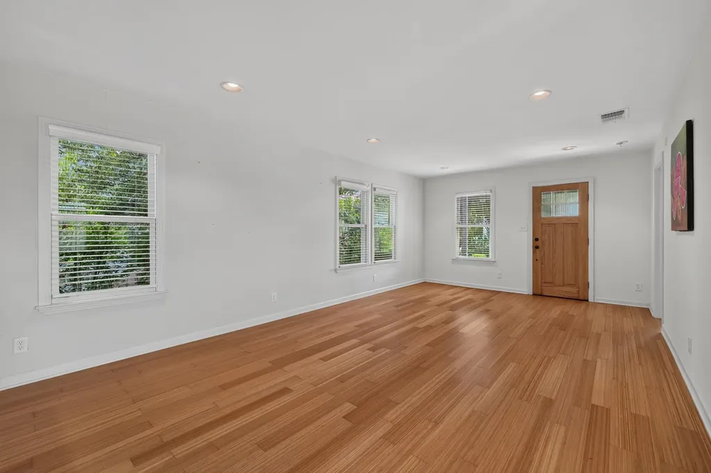 4616 Sinclair Avenue Austin TX 78756