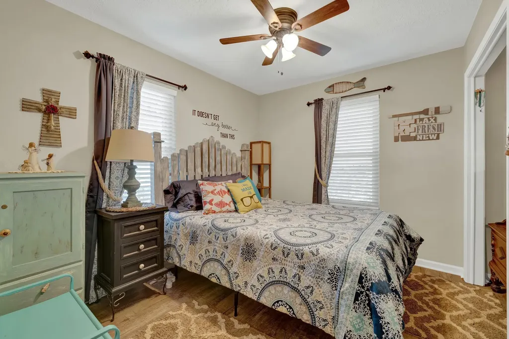 1422 Oakridge Lane Canyon Lake TX 78133