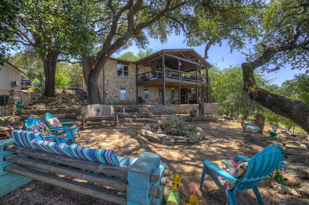 1422 Oakridge Lane Canyon Lake TX 78133
