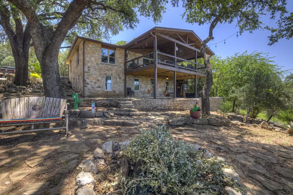 1422 Oakridge Lane Canyon Lake TX 78133
