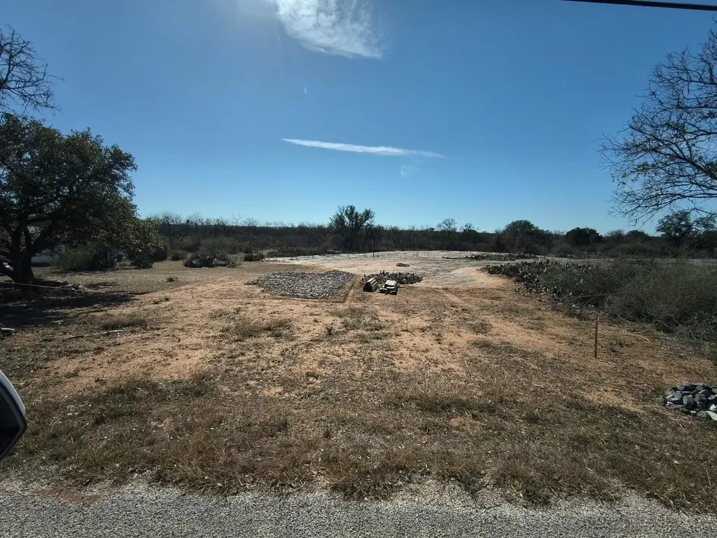125 W Live Oak Drive W Granite Shoals TX 78654