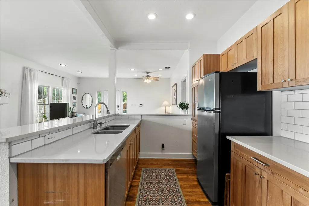 2101 W 10th Street Austin TX 78703