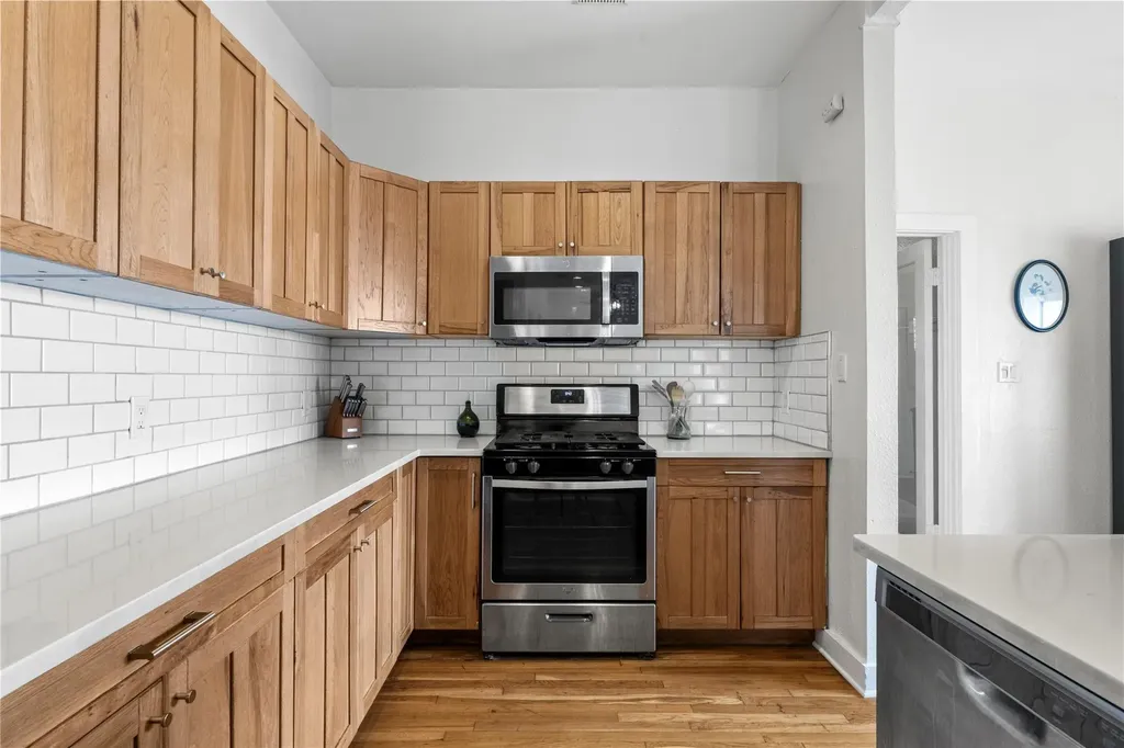 2101 W 10th Street Austin TX 78703