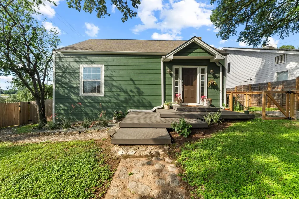 2101 W 10th Street Austin TX 78703