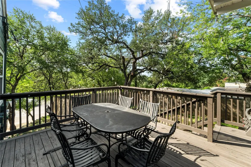 2101 W 10th Street Austin TX 78703